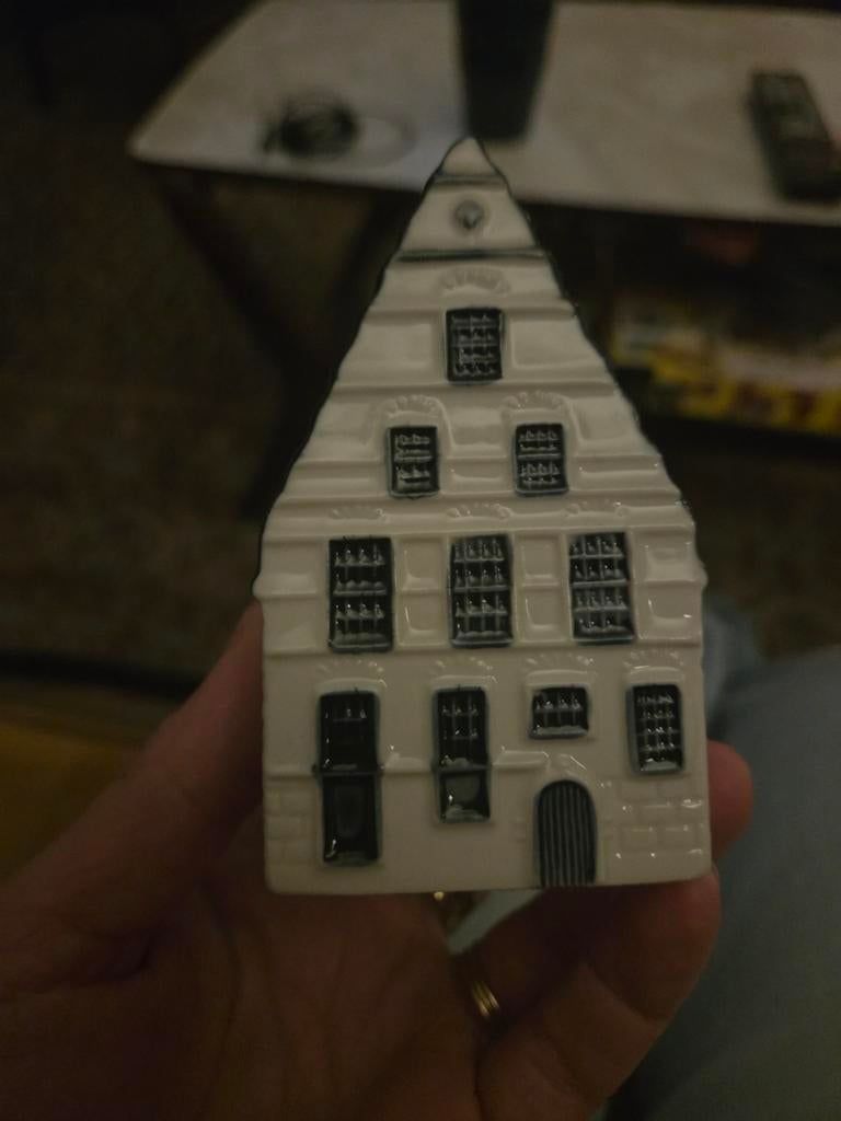 KLM huisje nr. 35 met Bols drank, Ophalen of Verzenden