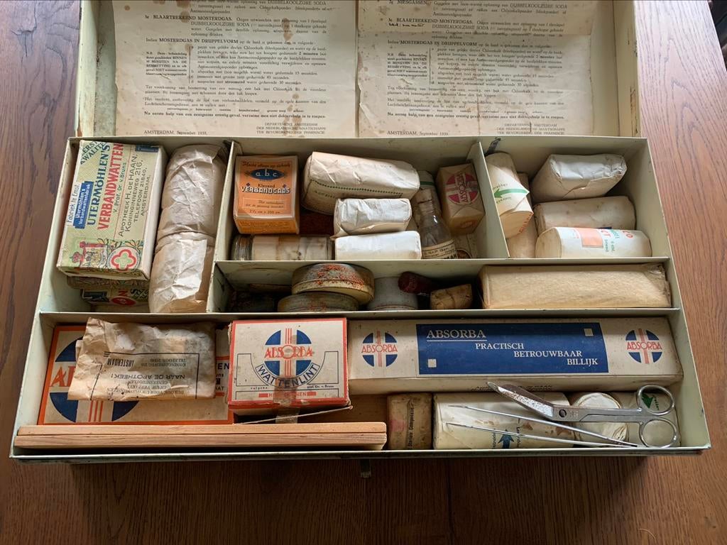 Originele ww2 luchtbeschermingsdienst verbandkoffer, Ophalen of Verzenden, Overige soorten, Nederland, Overige typen
