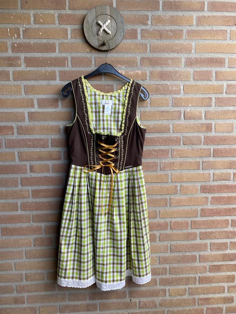Carnaval tirolerjurk dirndl jurk, Kleding | Dames, Carnavalskleding en Feestkleding, Nieuw, Kleding, Carnaval, Maat 38/40 (M)