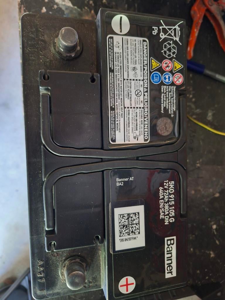 Accu 12v 72ah 380a din banner gebruikt., Ophalen