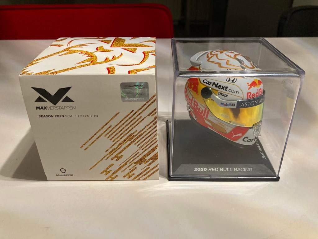 Max Verstappen helm 1/4 season 2020, Verzamelen, Ophalen of Verzenden, Nieuw, Formule 1