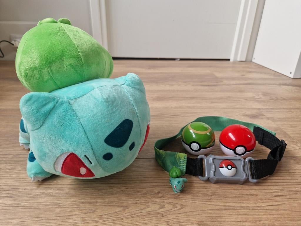 Pokemon Bulbasaur riem en grote knuffel, Kinderen en Baby's, Speelgoed | Actiefiguren, Ophalen of Verzenden, Zo goed als nieuw