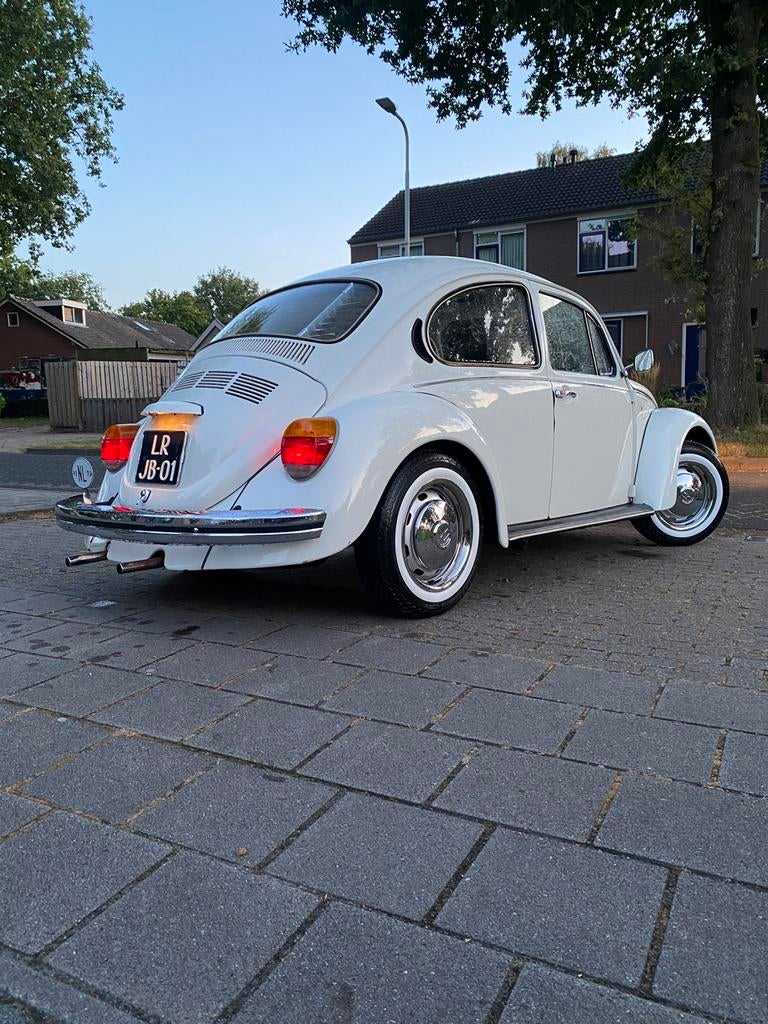 Witte Volkswagen Kever te huur - perfect als trouwauto!, Met chauffeur, Trouwauto
