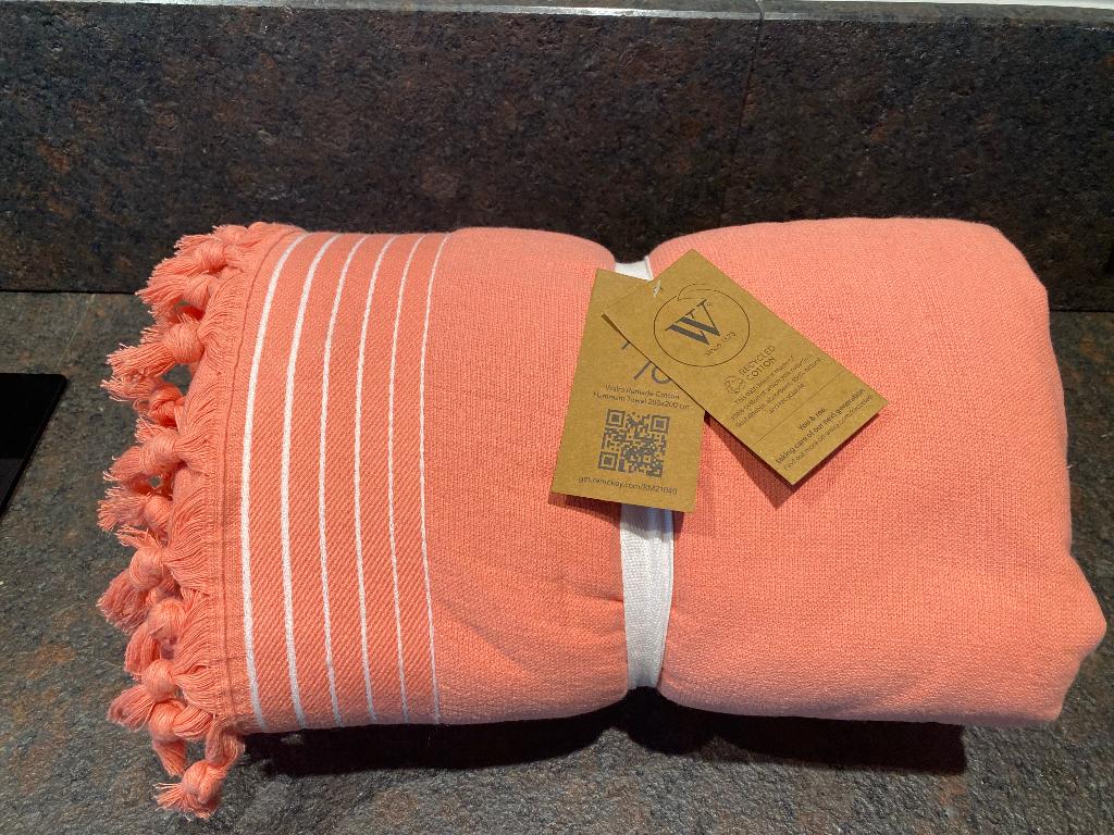 prachtige hamamdoek 200 X 200 NIEUW. !!!!, Ophalen of Verzenden, Nieuw, Oranje, Handdoek