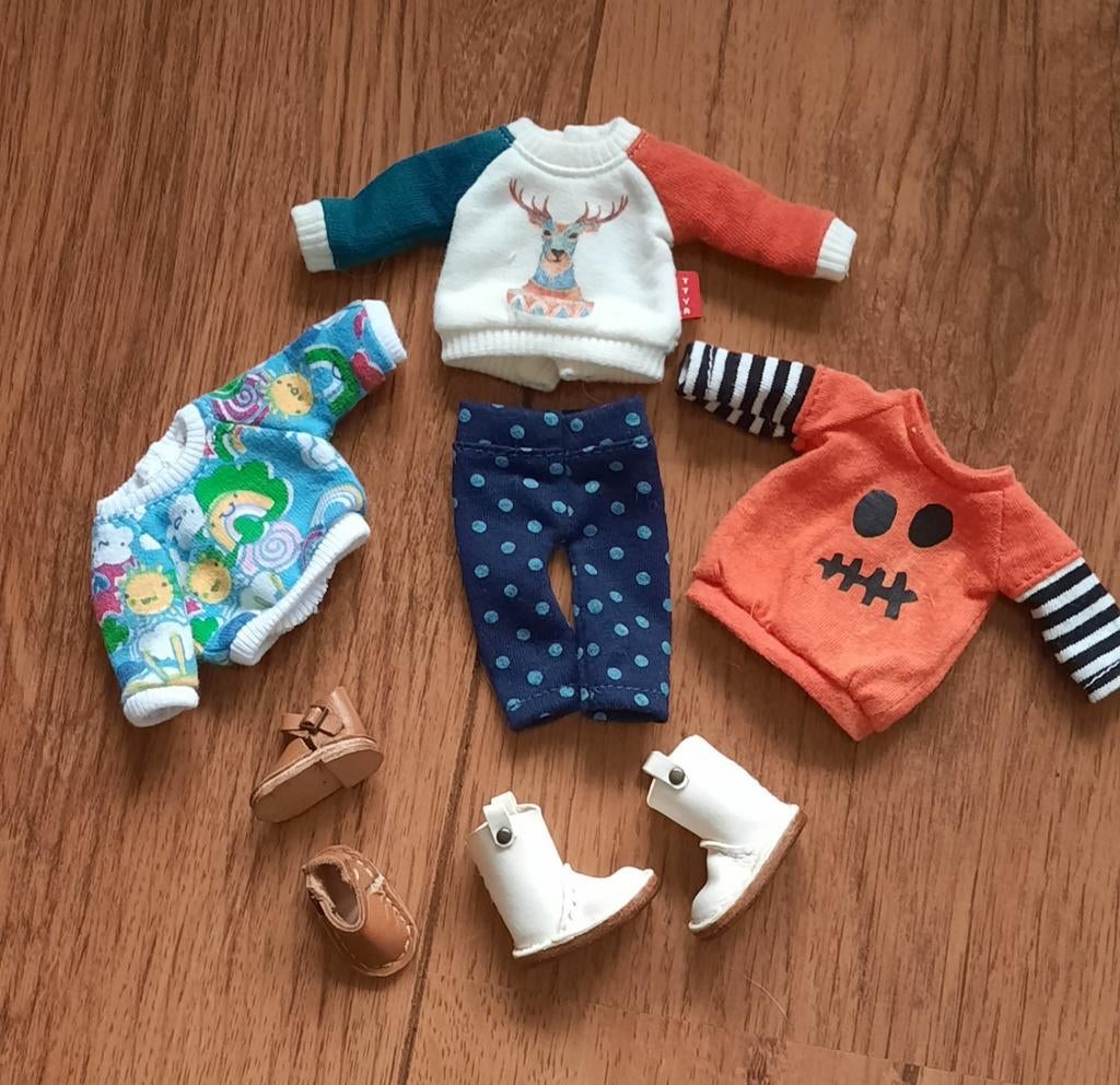Lot voor bjd 1/8 poppen, kleding en leren schoenen, Verzamelen, Poppen, Ophalen of Verzenden, Zo goed als nieuw, Kleertjes