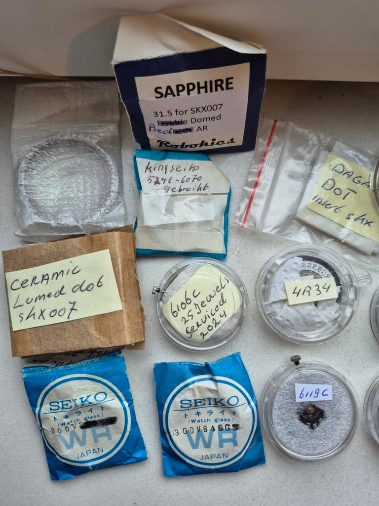 Seiko Onderdelen - Uurwerken, Kristallen, Kasten en Meer!, 1-26-1, Ginza, Chuo-ku, Tokyo 104-8110, Japan, Gebruikt, Info@seikowatches.com