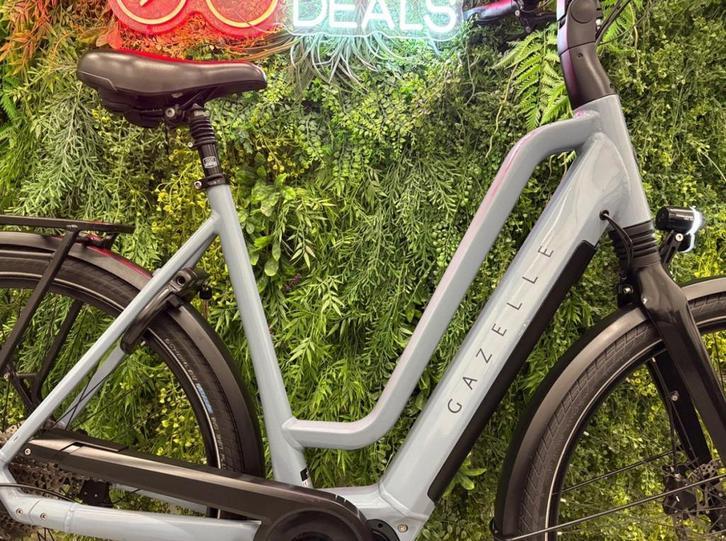 Gazelle Chamonix T10 HMS - Middenmotor - 57cm, -, Ophalen of Verzenden, Zo goed als nieuw, 50 km per accu of meer