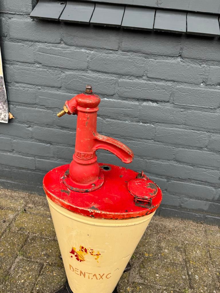 Vintage Shell Dentax Oliepomp - Authentiek Garage Decor, Ophalen