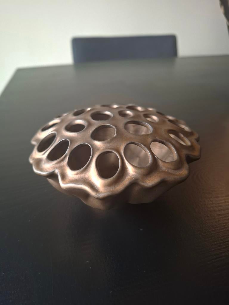 Des Pots vaasje klein. Kleur brons., Overige kleuren, Aardewerk of Porselein, Ophalen of Verzenden, Zo goed als nieuw