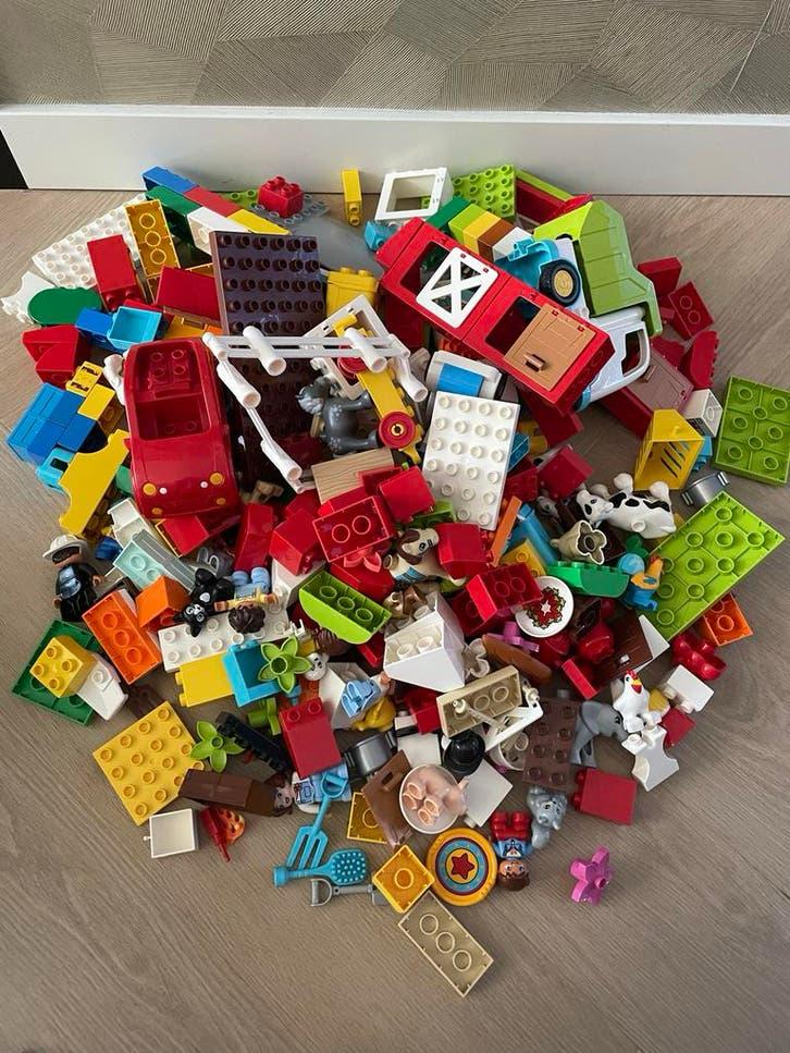 Grote partij Lego Duplo met voertuig en figuren, Inclusief minifiguren, Gebruikt, Ophalen of Verzenden, Duplo