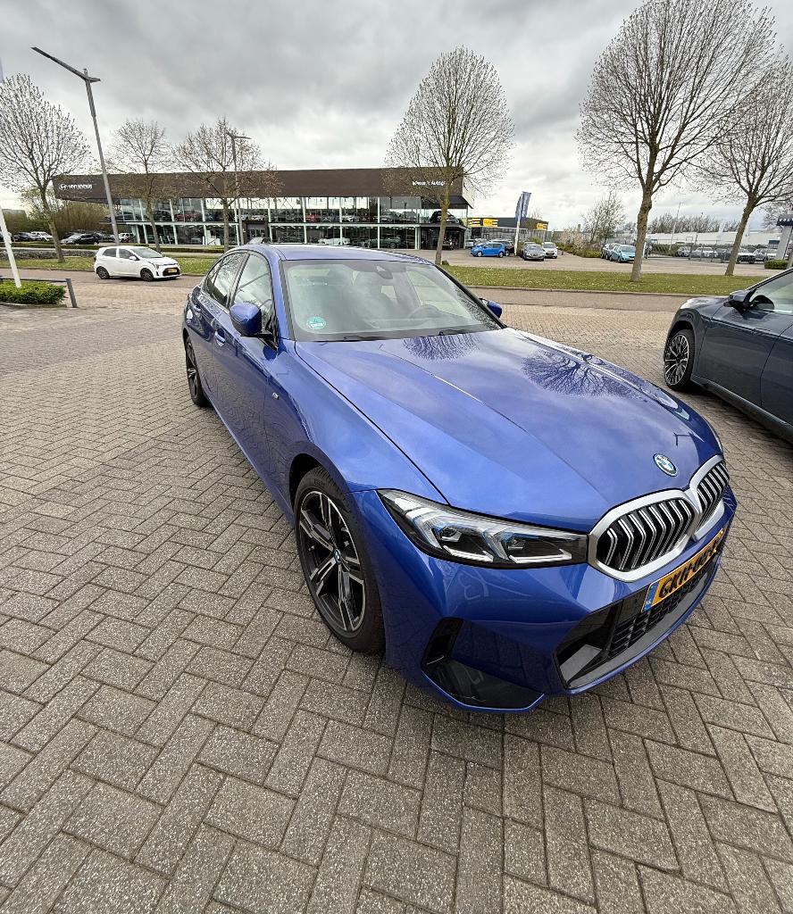 BMW 320e Sedan MSport/Hybride-ALLEEN ZAKELIJK-BTW+FACTUUR, Automaat, 1998 cc, Achterwielaandrijving, Blauw