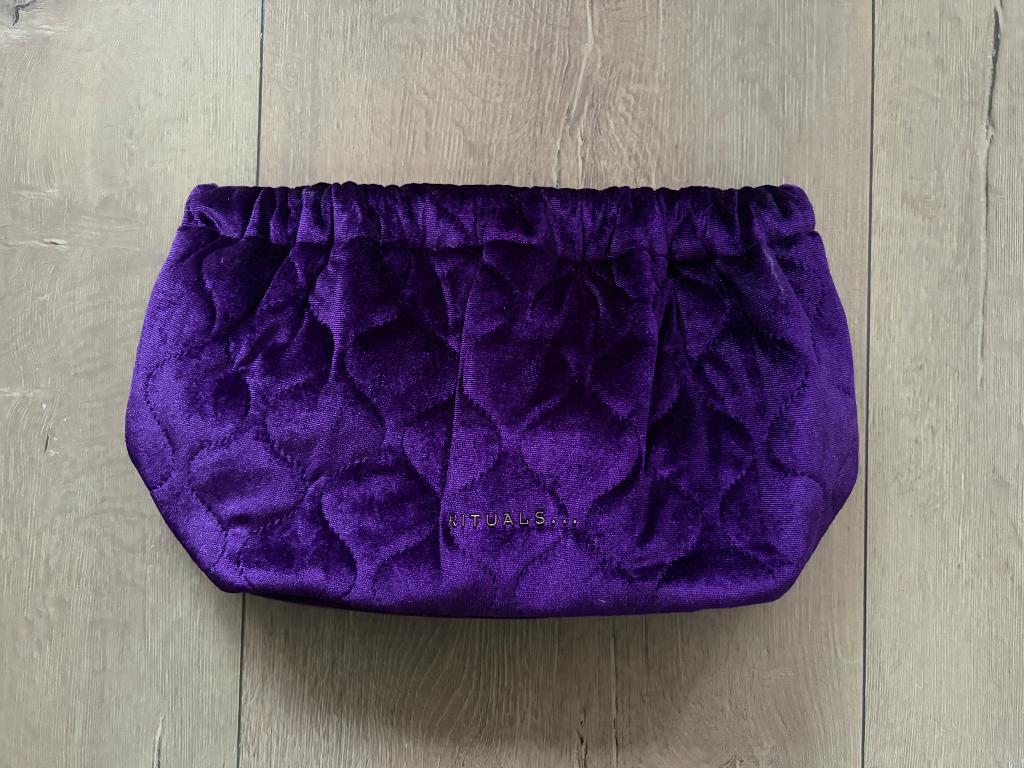 Rituals Pouch/ toilettas/ clutch paars velvet nieuw, Sieraden, Tassen en Uiterlijk, Toilettassen, Nieuw, Dame, Paars, Ophalen of Verzenden