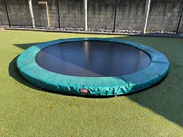 Berg Trampoline Champion, Ophalen, Gebruikt