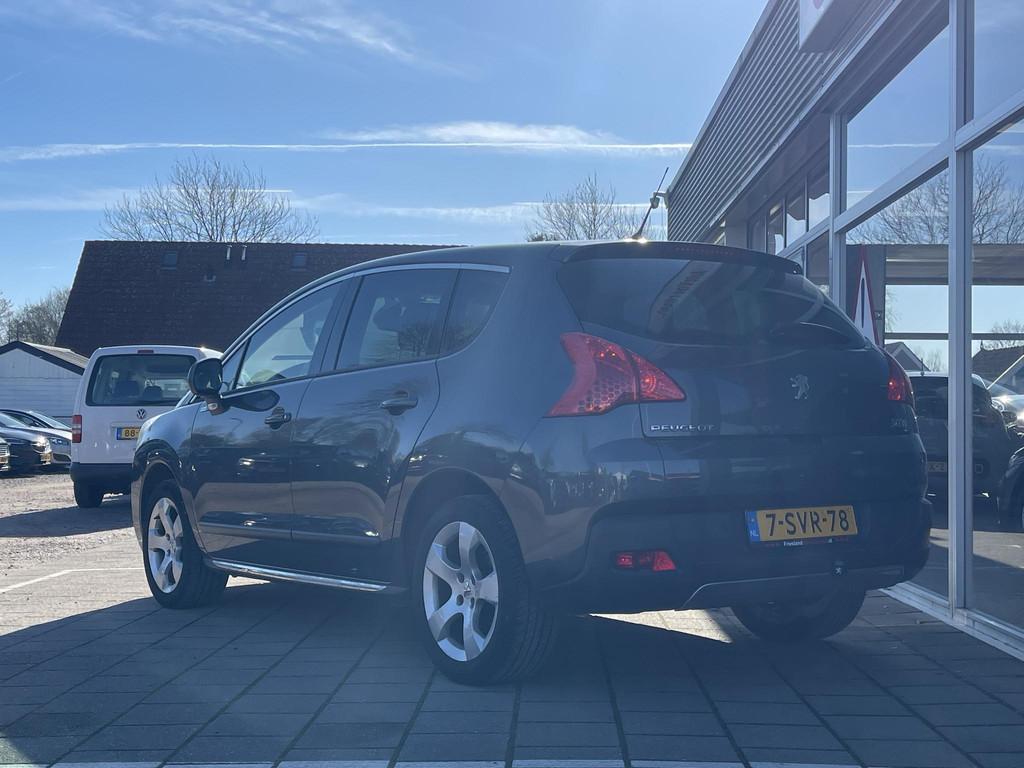 Peugeot 3008 1.6 Style /Cruise/Climate/Navi/Pano/Trekhaak/, Voorwielaandrijving, Euro 5, Stof, Gebruikt