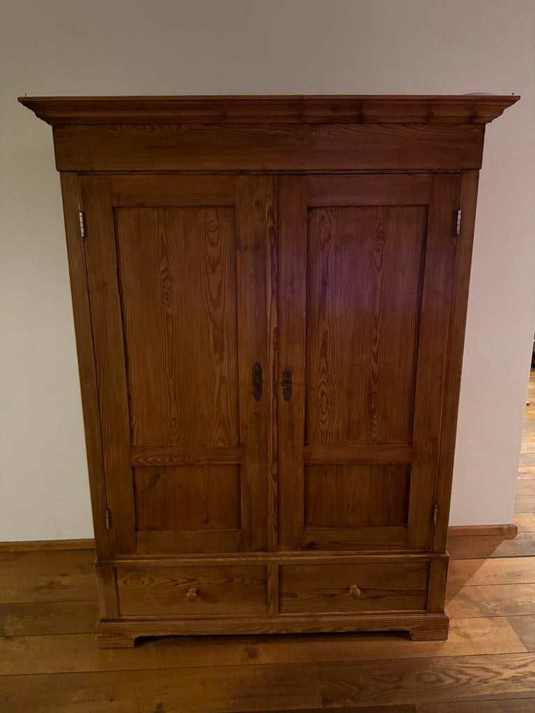 Antieke grenen 2-deurs kast met schappen, Ophalen