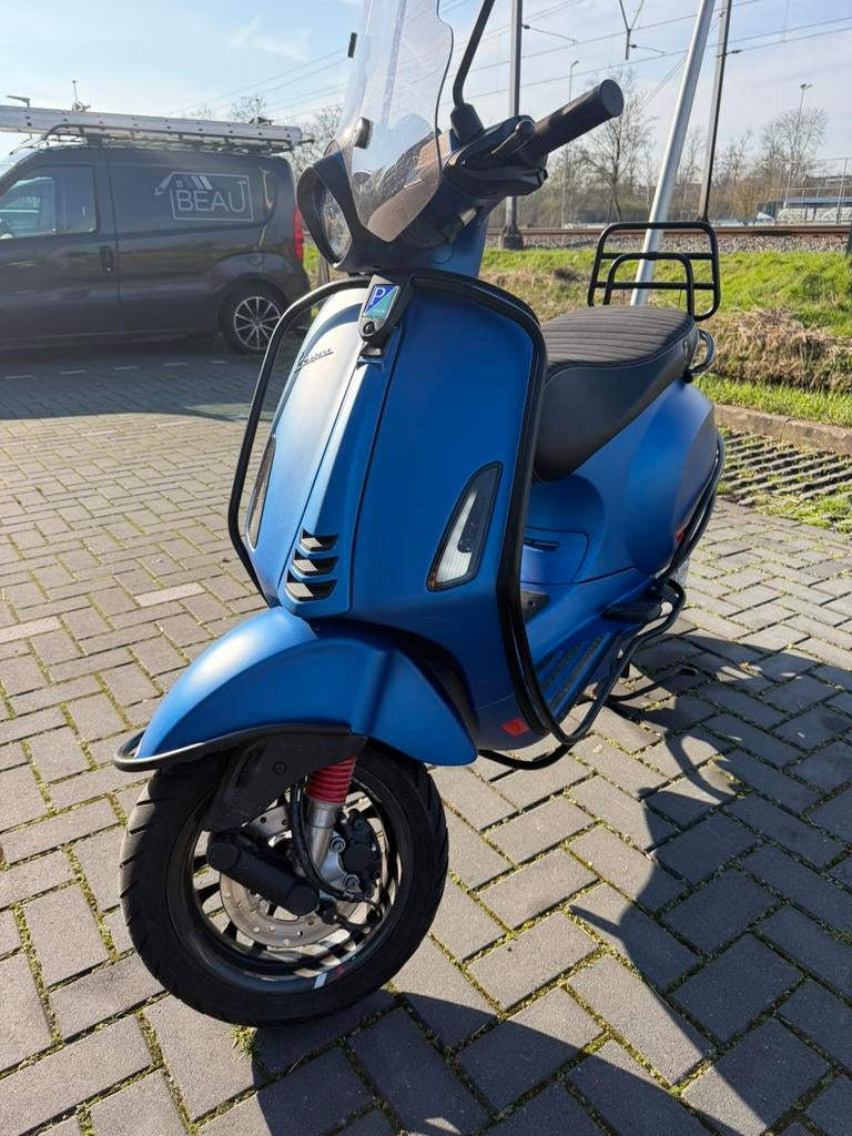 Vespa Sprint (2020) - full option - 4052 KM, Ophalen, Zo goed als nieuw, Benzine