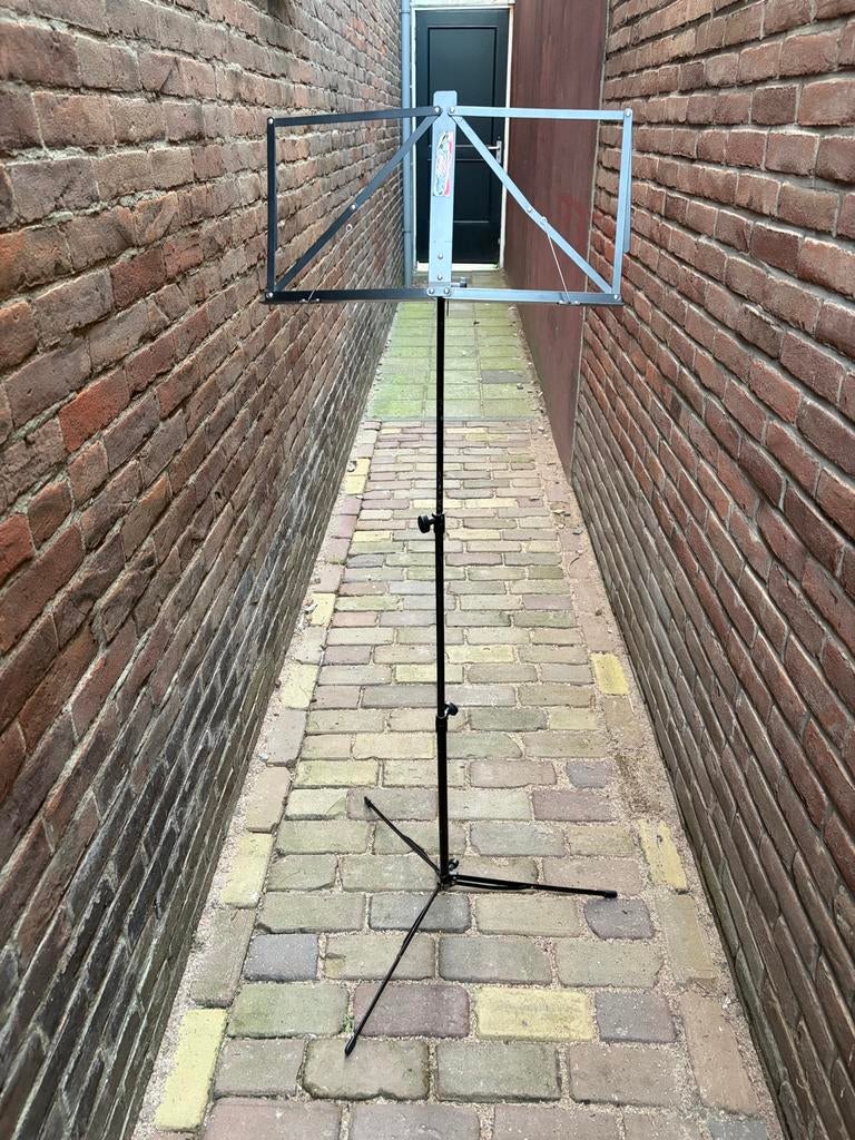 Opvouwbare muziekstandaad, Muziek en Instrumenten, Bladmuziek, Ophalen, Gebruikt, Artiest of Componist, Populair