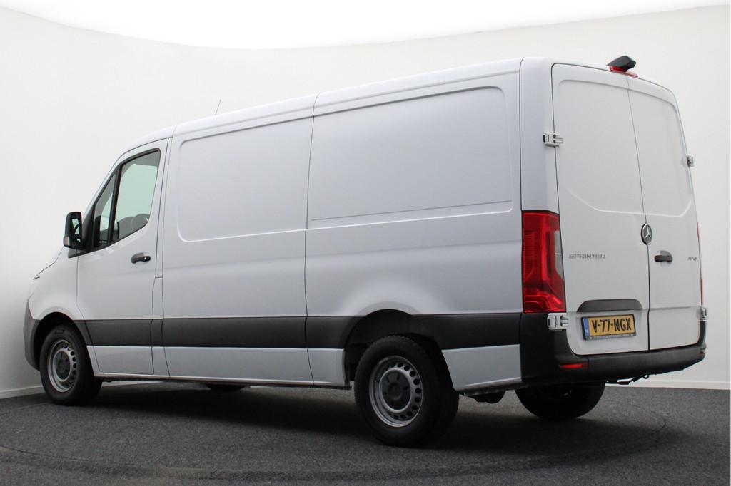 Mercedes-Benz Sprinter 317 CDI Aut. L2H1 Leer, Standkachel,, Automaat, Achterwielaandrijving, Gebruikt, Zwart