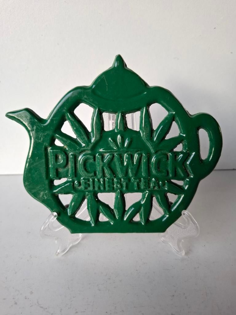 VINTAGE GIETIJZEREN theepot onderzetter van "PICKWICK", Ophalen of Verzenden