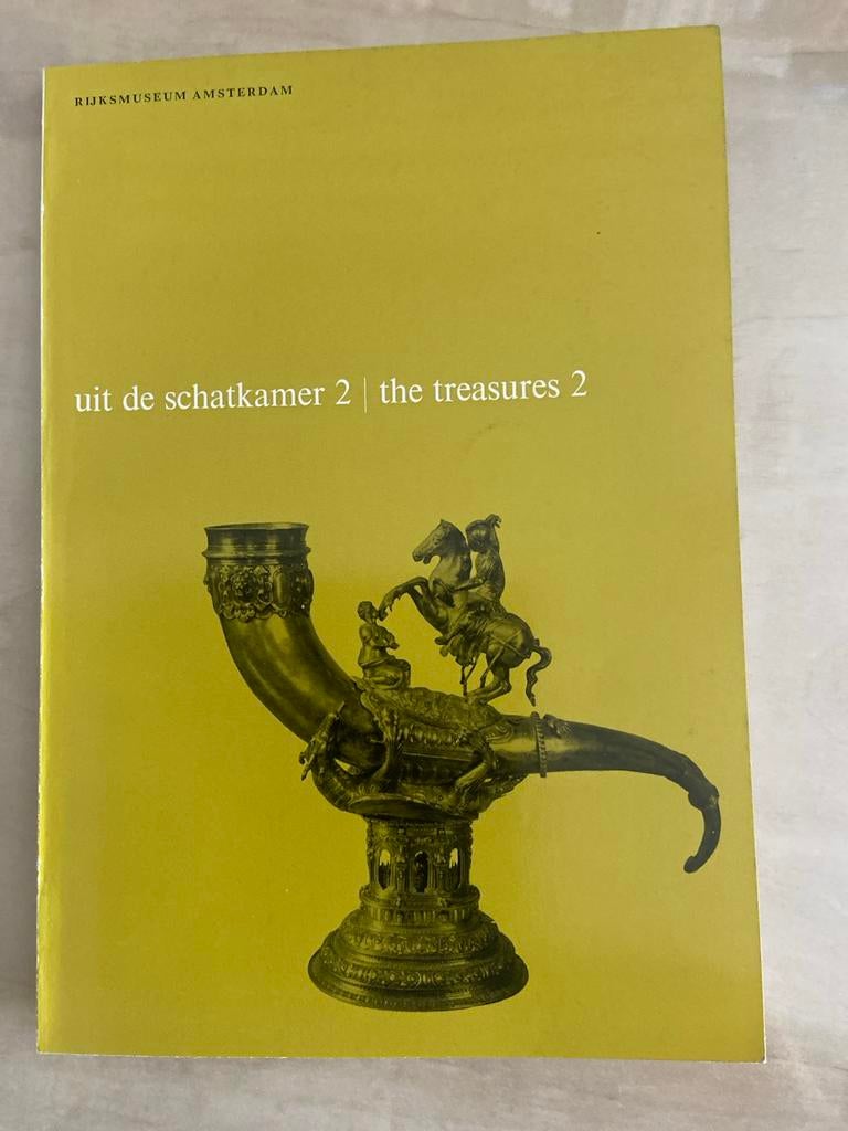 Uit de Schatkamer 2 - Rijksmuseum Amsterdam, Ophalen of Verzenden, Gelezen