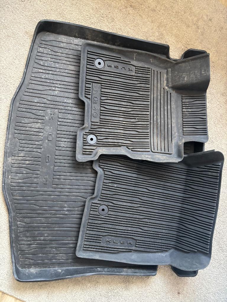 Rubberen matten Ford Kuga, Ophalen, Gebruikt