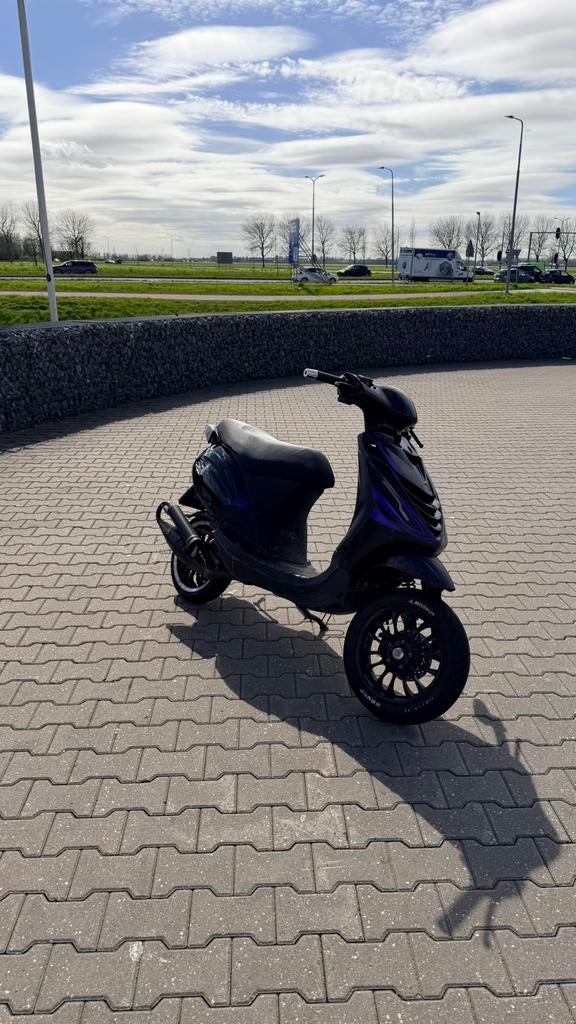 Frisse zip 2t, Ophalen, Zo goed als nieuw, Benzine, Zip