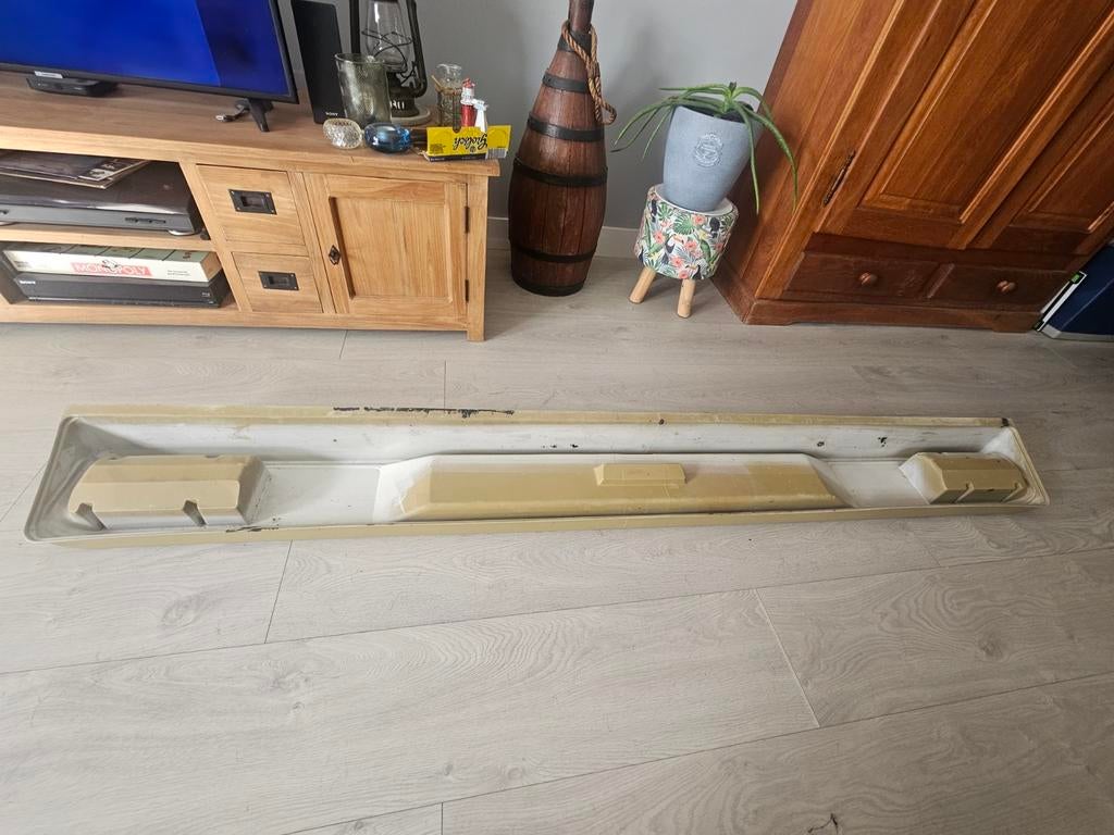 Caravan bumper Dethleffs jaren 80 en 90, Ophalen