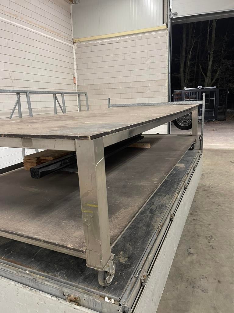 Werkbank werk tafel, Doe-het-zelf en Verbouw, Ophalen, Zo goed als nieuw