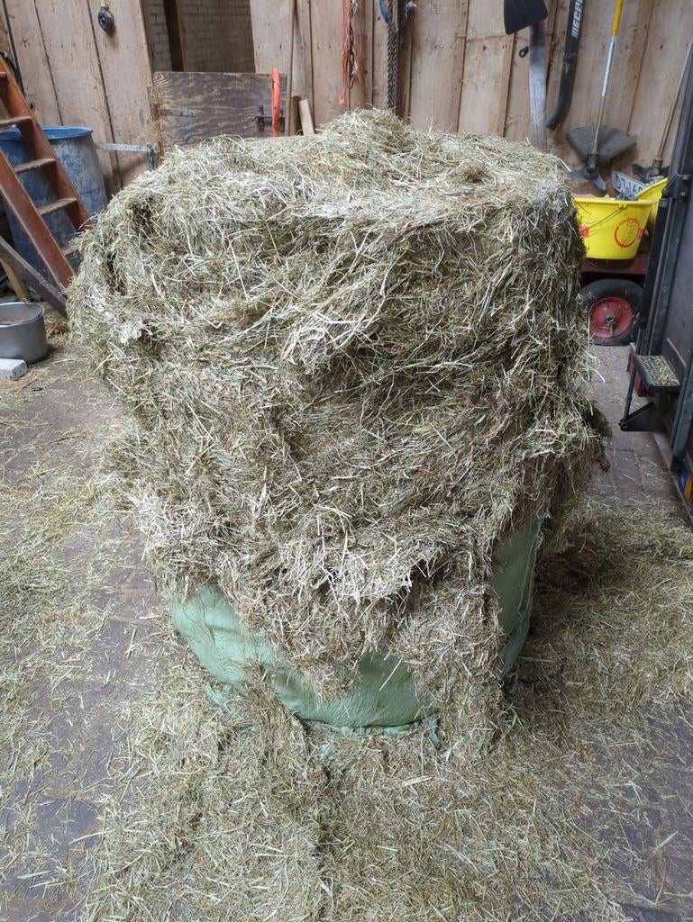 Midi ronde balen hooi in plastic gewikkeld, Dieren en Toebehoren, Dierenvoeding, Ophalen