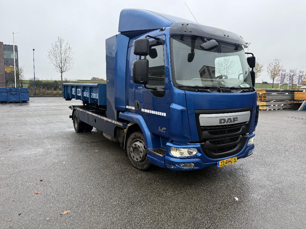DAF LF euro 6 220, Automaat, Blauw, Bedrijf, Diesel