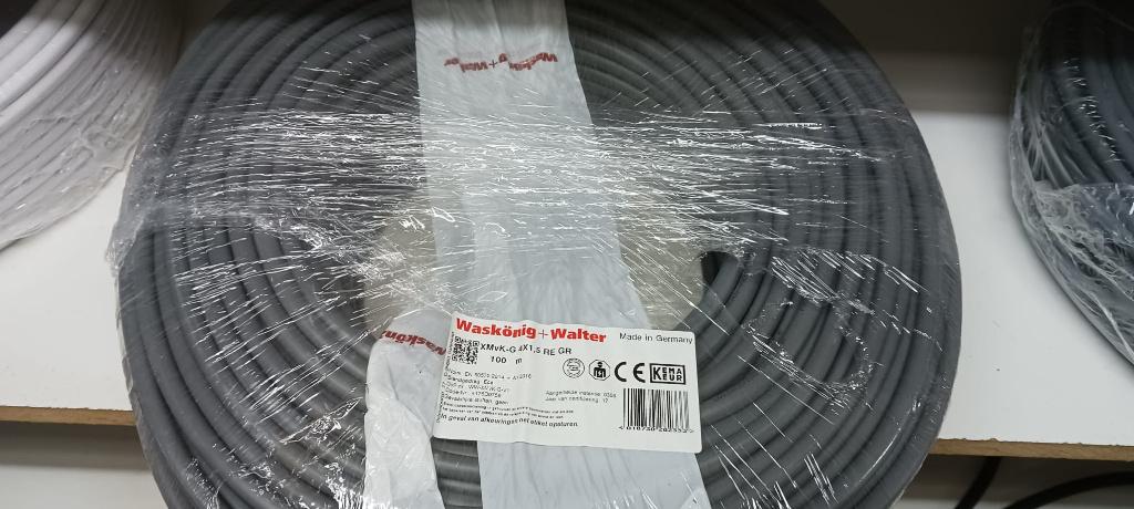 Kabel + rolluikschakelaars + gira schakelmateriaal + Cee, Doe-het-zelf en Verbouw, Elektra en Kabels, Ophalen, Nieuw, Kabel of Snoer