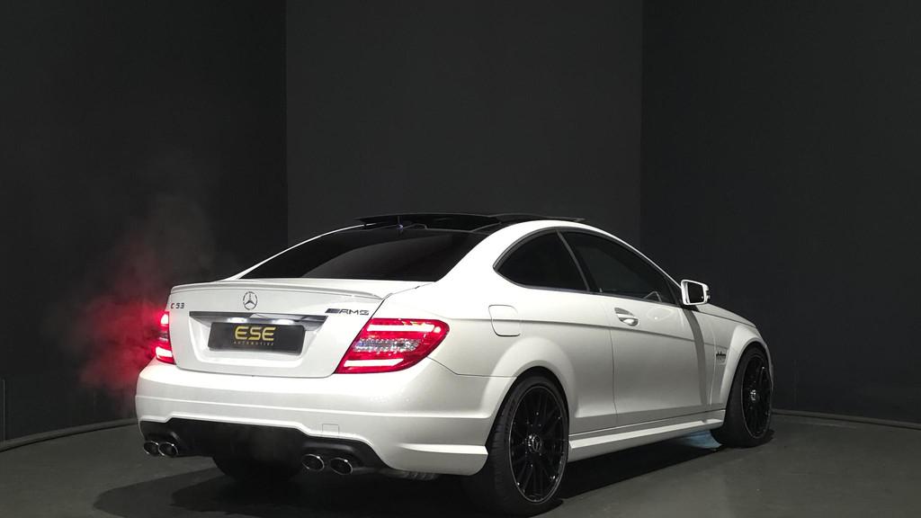 Mercedes-Benz C-klasse AMG 63 Edition 1 | Panorama | H&K | M, Auto's, Automaat, Euro 5, Achterwielaandrijving, Wit