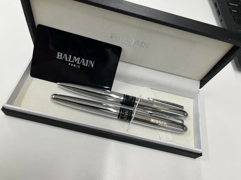 BALMAIN penneset met certificaat, Ophalen, Zo goed als nieuw