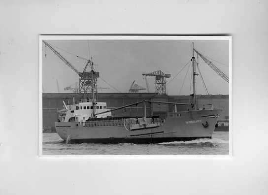 scheepvaart-foto-vanguard, Ophalen of Verzenden, Zo goed als nieuw, Motorboot, Boek of Tijdschrift