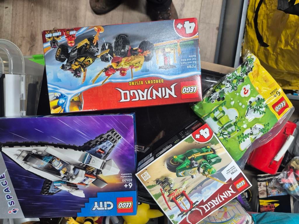 Nieuwe LEGO sets: Ninjago en City Space (ongeopend), Lego, Compleet, Nieuw, Ophalen of Verzenden