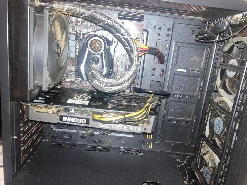 Goeie Game PC gaat aan geeft geen signaal, Computers en Software, Desktop Pc's, Zo goed als nieuw, SSD, 32 GB, Gaming, Ophalen