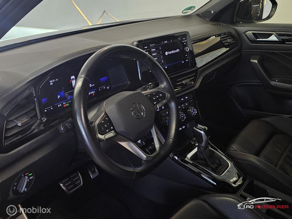 Volkswagen T-Roc 1.5 TSI 3x R-line Panorama/Beats/Leder/Blac, 1258 kg, 1498 cc, Zwart, 4 cilinders