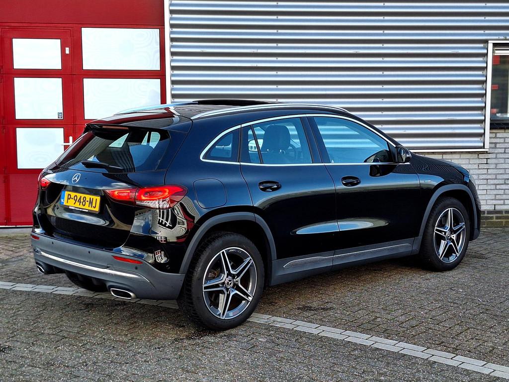 Mercedes-Benz GLA-klasse 250 e Business Solution AMG Limited, Stof, 16 kWh, Zwart, Bedrijf
