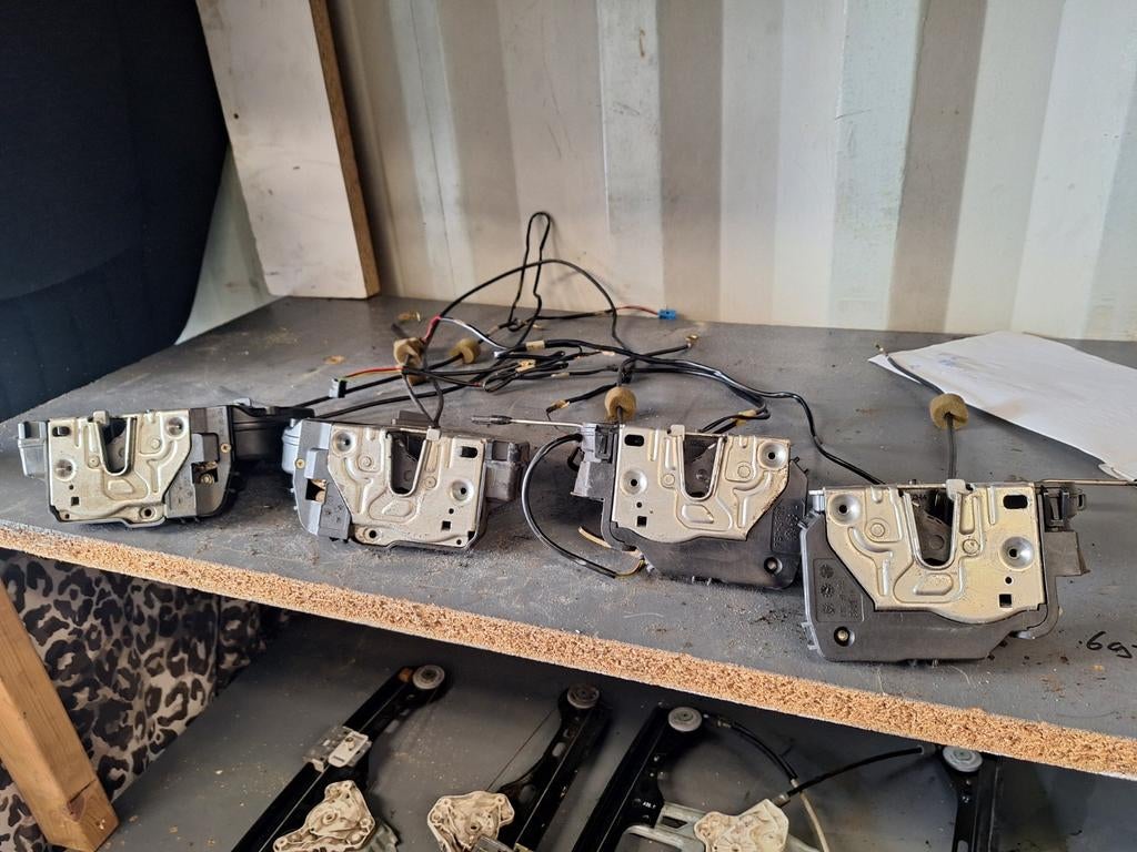 Deursloten Mercedes W203 C-klasse, Ophalen, Mercedes-Benz, W203, W203