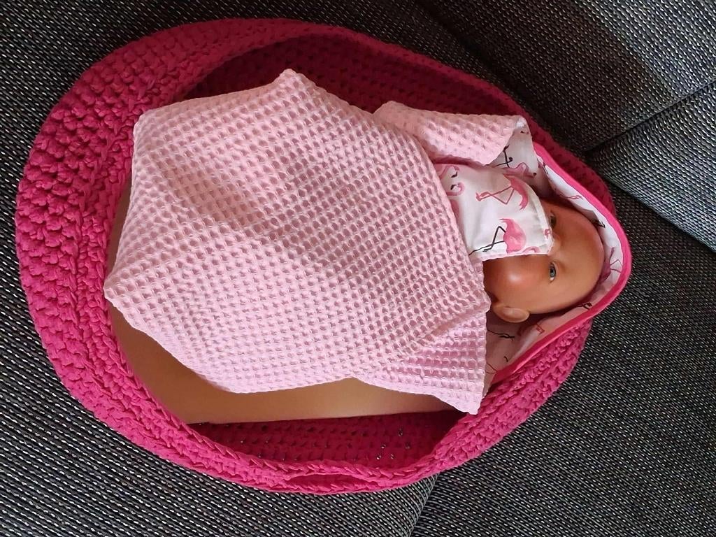 Nieuwe gehaakte poppen draagmandje, prijs 10 euro p/st, Ophalen of Verzenden, Nieuw, Babypop