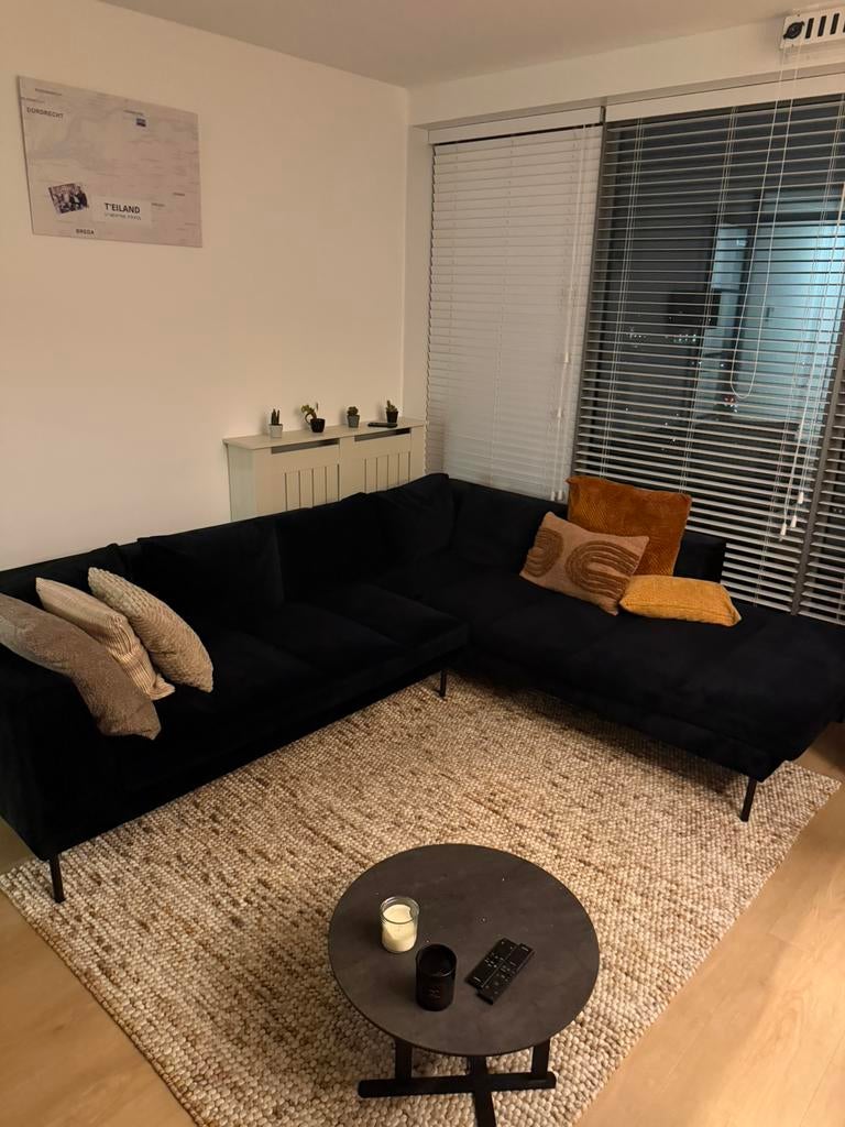 Zwarte bank, Huis en Inrichting, Banken | Bankstellen, Ophalen, Gebruikt, Hoekbank, 75 tot 100 cm