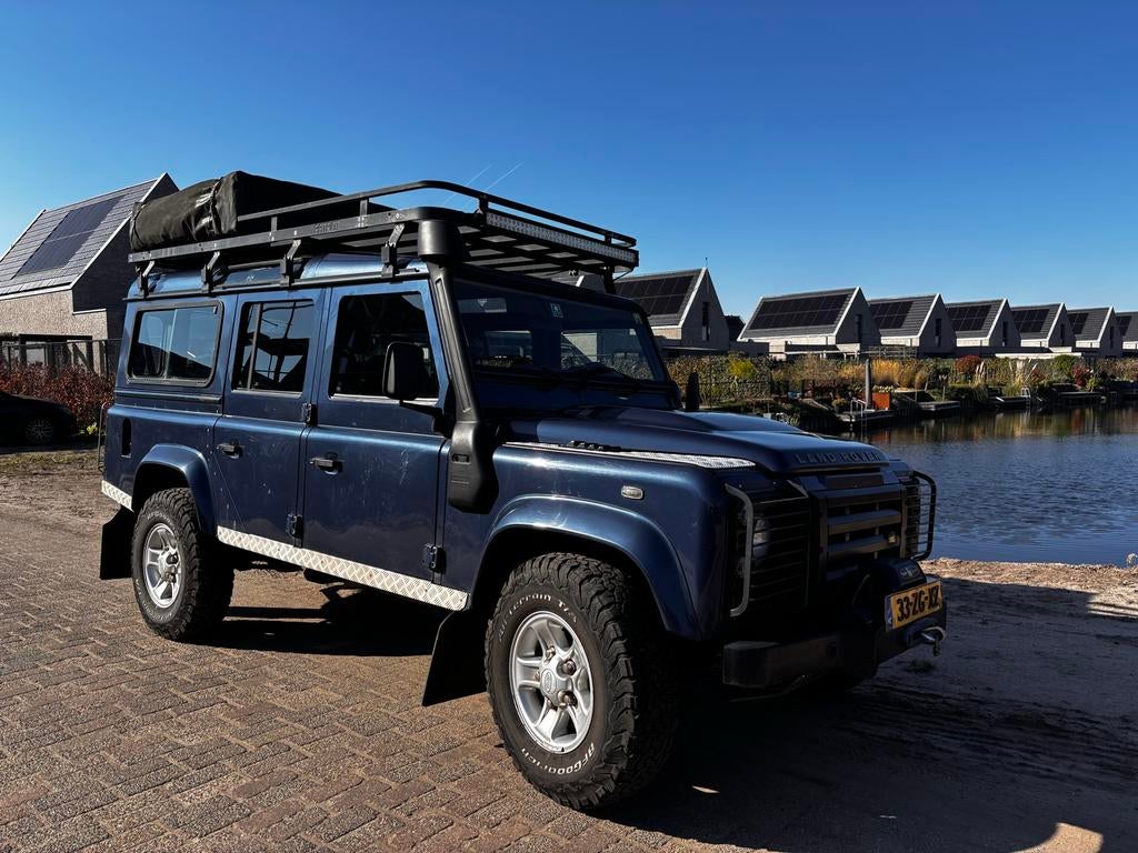 Land Rover Defender 2.4 D Stw. 110 2008 Blauw, Auto's, Land Rover, 1940 kg, Zwart, 4 cilinders, 241 €/maand