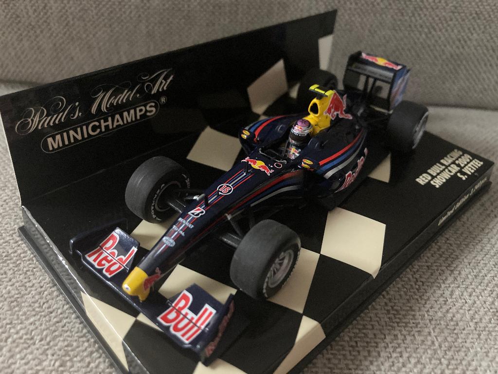 ✅ Sebastian Vettel 1:43 Showcar 2009 Red Bull Racing RB5 F1, Ophalen of Verzenden, Nieuw, Formule 1