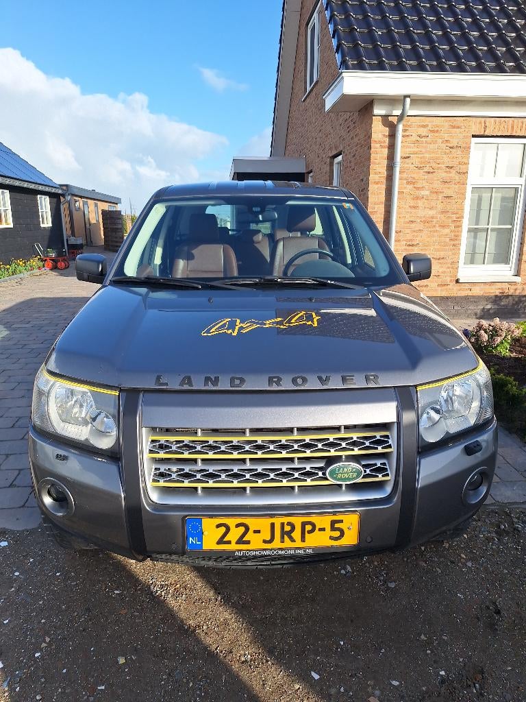Land Rover Freelander 2.2 TD4 AUT 2009 Grijs, Auto's, Land Rover, 4 cilinders, 2000 kg, Bruin, Diesel