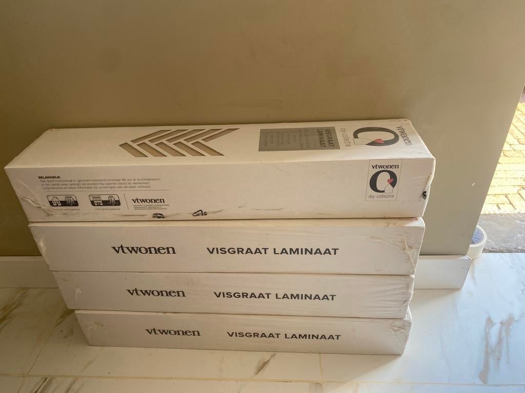 VT wonen visgraat laminaat board 4 pakken, Ophalen, 50 tot 150 cm, Zo goed als nieuw, Minder dan 5 m²