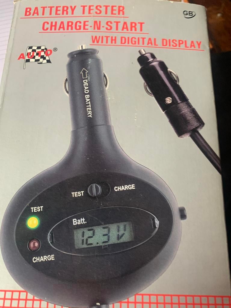 Accutester met digitaal display nieuw in doos, Ophalen of Verzenden, Nieuw, Universele onderdelen