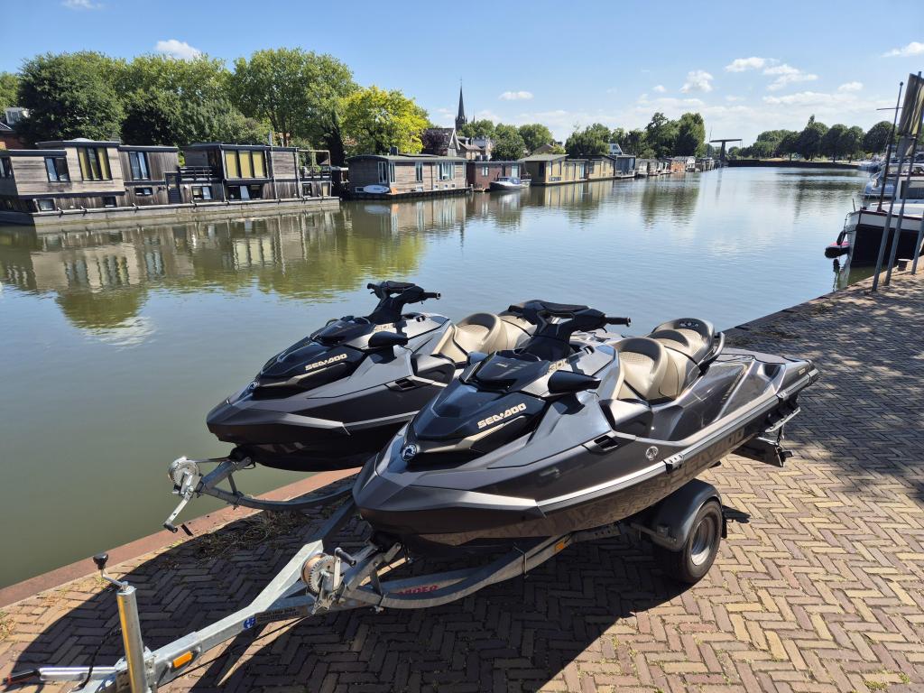 2x Sea-doo GTX 300 limited (2022) 0 vaaruren, Niet ingevuld, Niet ingevuld, Nieuw, Benzine