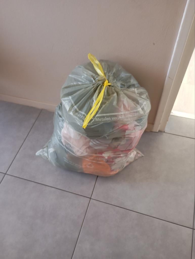 Zak kleding/rommelmarkt, Diversen, Rommelmarktspullen, Ophalen