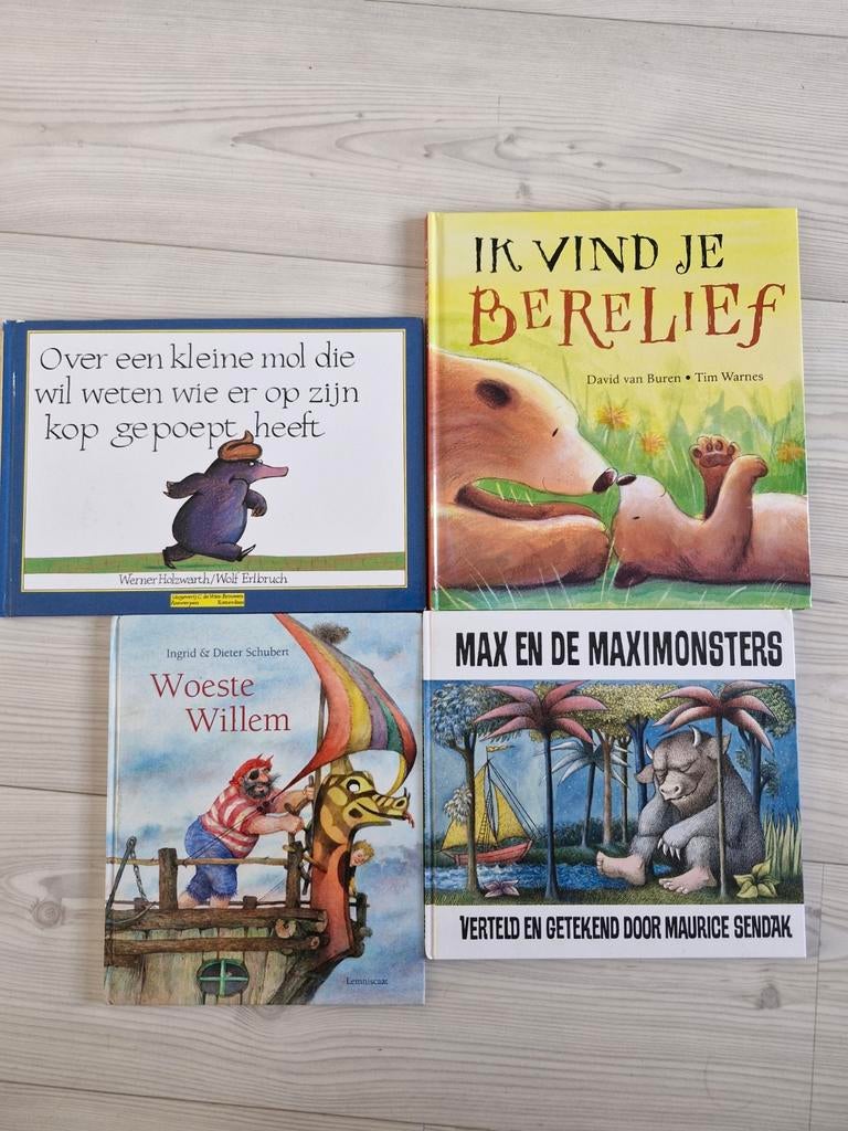 4 prentenboeken o.a. Woeste Willem en Max en de Maximonsters, Ophalen of Verzenden, Gelezen