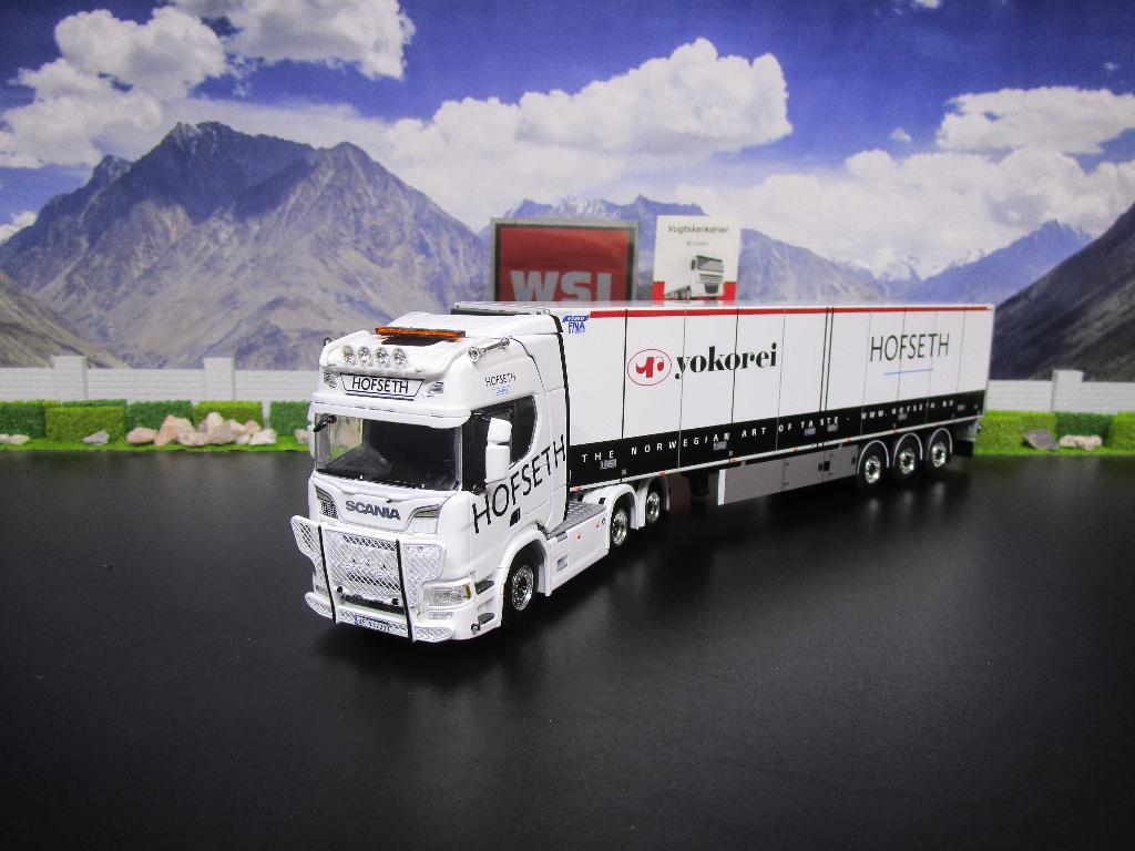 Wsi 01-4222 Scania R Highline CR20H , Hofseth, Ophalen, Nieuw, Bus of Vrachtwagen, Wsi